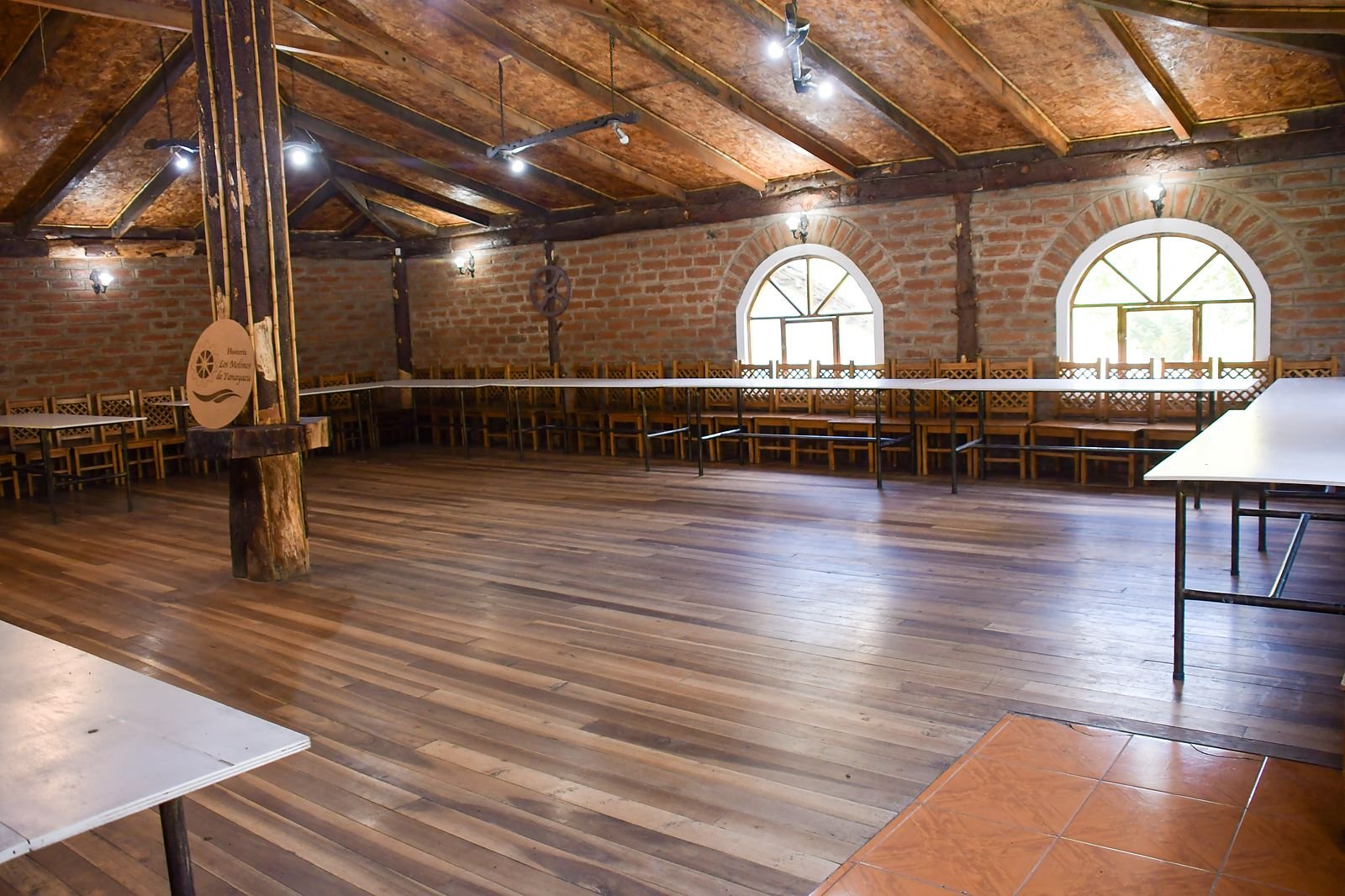 Salón de eventos de madera